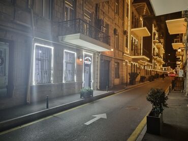 Avtobiznes, servis xidmətləri: Xadimə tələb olunur, Həftəlik ödəniş, 30-45 yaş, 1 ildən az təcrübə