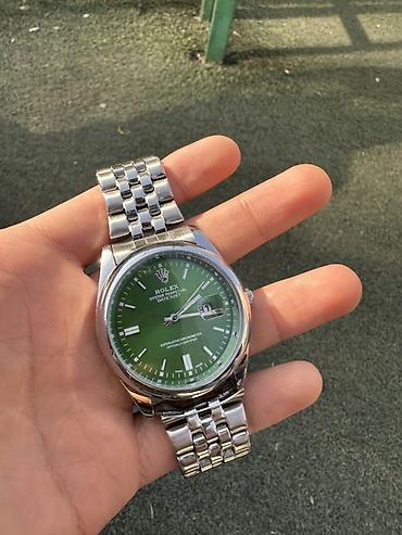 Наручные часы с зеленым циферблатом в стиле Rolex Oyster Perpetual