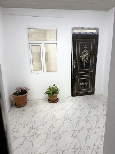 Həyət evləri və villaların satışı: Bayıl 3 otaqlı, 80 kv. m, Yeni təmirli — 2