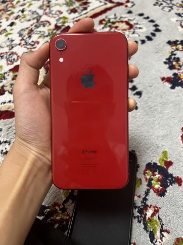 телефон каракол айфон: IPhone Xr, Колдонулган, 64 ГБ, Кызыл, Кулакчындар, Заряддоочу түзүлүш, Коргоочу айнек, 100 %