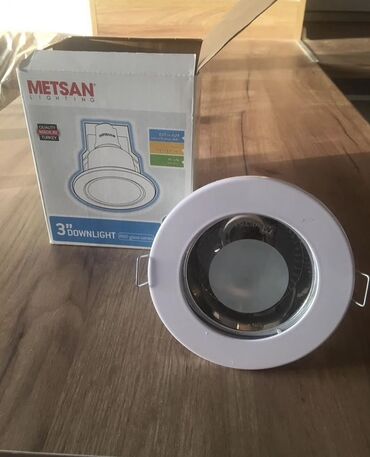 Spiral lampalar: Tavan spotu lampa ilə satılır. 30 əd var