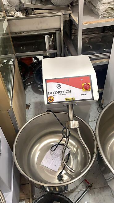 Тестомесильные аппараты: Тестомесы промышленные для кафе — 3