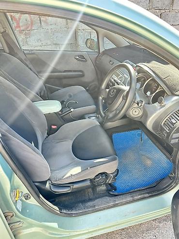 корса: Honda Fit: 2002 г., Бензин, Хэтчбэк — 6