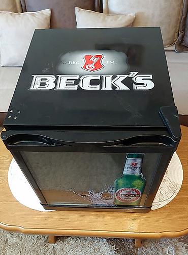 Frižideri: Mini frižider Beck's - Mini frižider (vitrina) Beck's donešen iz — 1