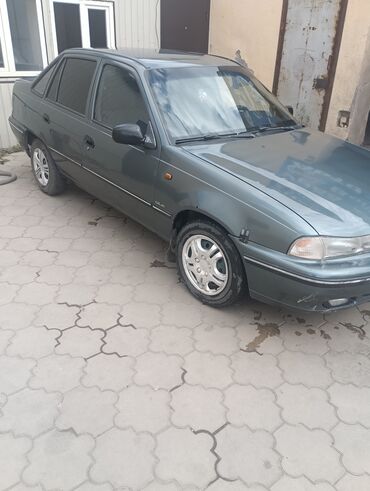 Daewoo: Daewoo Nexia: 2004 г., 1.6 л, Механика, Бензин, Седан