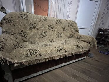 Divan, İşlənmiş, Açılan, Bazasız, Parça, Çatdırılma yoxdur