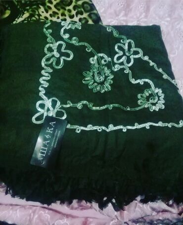 Baş geyimləri: Qedimi tam teze ele bil indi alinib o cür tep teze saxlanilan baş — 3