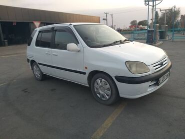 Toyota: Toyota Raum: 1999 г., 1.5 л, Автомат, Бензин, Хэтчбэк