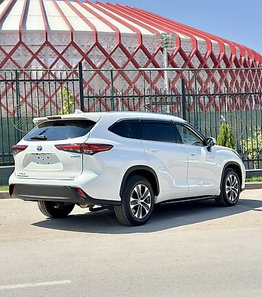 Toyota: Toyota Highlander: 2022 г., 2.5 л, Автомат, Гибрид, Внедорожник — 4