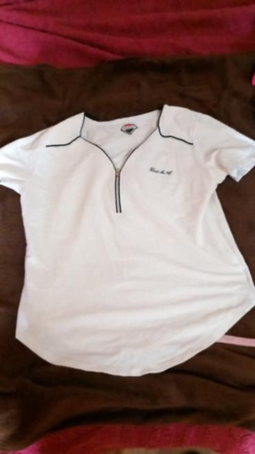 Women's Clothing: Ženska sportska kombinacija – majica i šorts - Majica: bela, kratki — 1