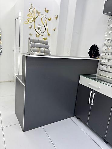 stend vitrin: AİSHA Accessories – zərgərlik və aksessuar mağazası Məhsul — 6