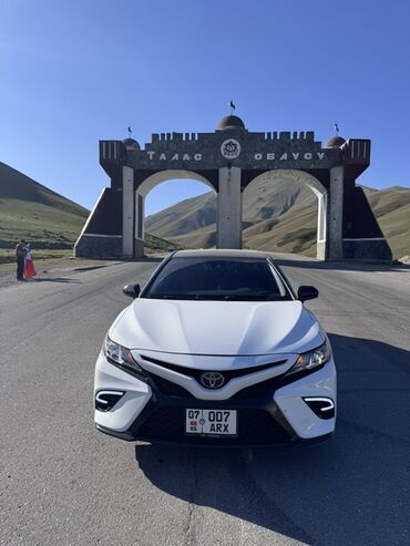 продаю машину требуется ремонт двигателя: Toyota Camry: 2018 г., Автомат, Бензин, Седан