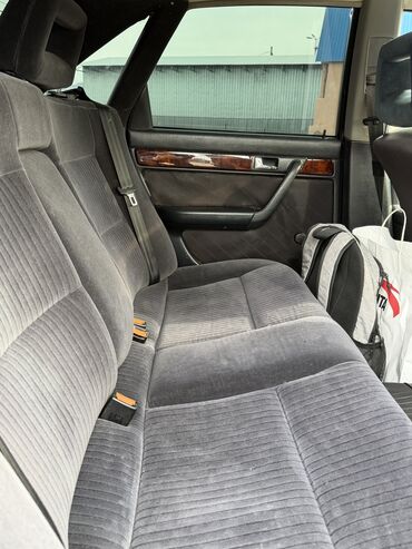 Audi: Audi S4: 1992 г., 2.6 л, Механика, Бензин, Седан — 10