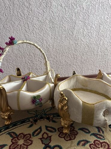 одежда сажда: В аренду корзины для сервировки и подарочных церемоний. Каждая по