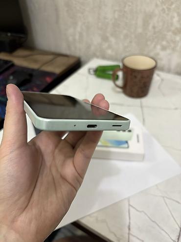 Samsung: Samsung Galaxy A16 — 8