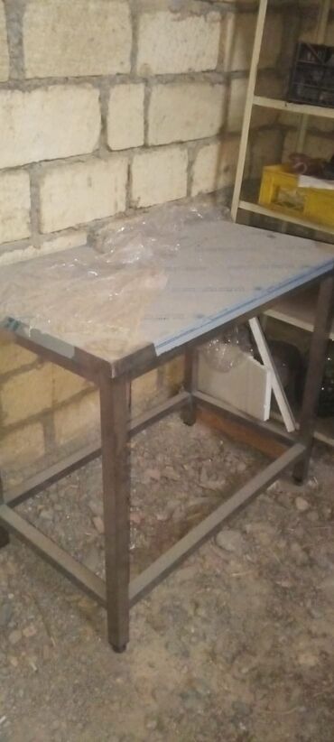 морозильная камера для мороженого бу: Paslanmayan poladdan iş masası - Material: üst hissə paslanmayan