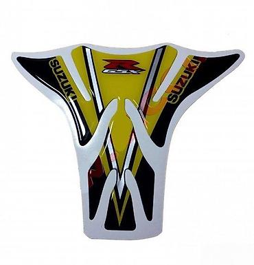 tom: SUZUKI GSXR - tank pad - 535 📌 Opis: Samolepljivi protektor za — 1