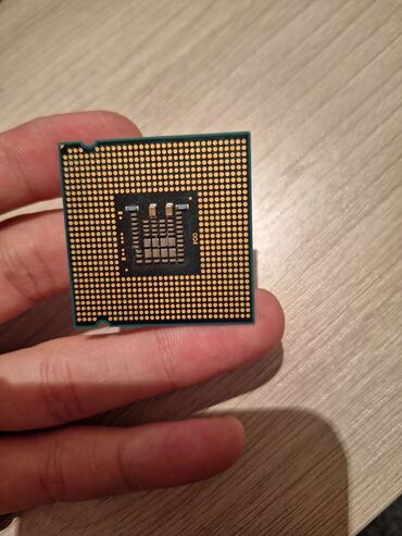 Prosessorlar: Prosessor Intel Core 2 Duo 2.93GHz, İşlənmiş