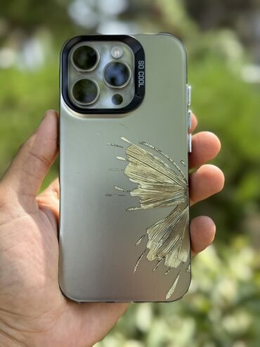 Kabrolar: Müxtəlif iPhone modelləri üçün çiçək naxışlı, şəffaf keys. Bu keys — 28