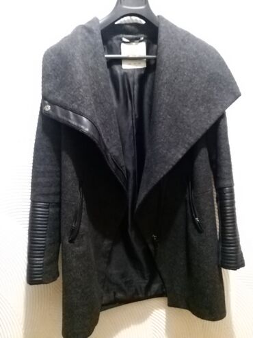 springfield jakne srbija: Bershka, M (EU 38), L (EU 40), Sa postavom