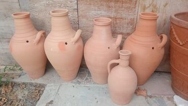 Vazalar: Bir vaza, Keramika