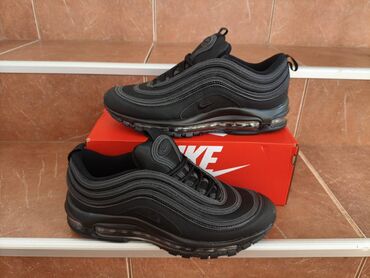 nike maslinasto zelena trenerka: Trainers, Nike, size - 46