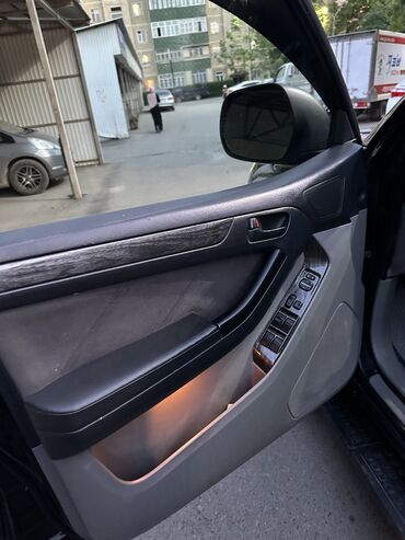 Toyota: Toyota 4Runner: 2004 г., 4 л, Автомат, Бензин, Внедорожник — 5