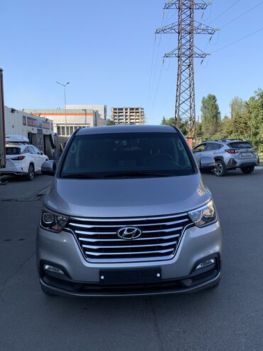 самая деловая машина: Hyundai Starex: 2018 г., 2.5 л, Автоматические, Дизель, Минивэн