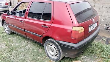 skoda rapid 2012: Volkswagen Golf: 1993 г., Хэтчбэк — 3