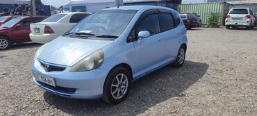 машиналар: Honda Fit: 2004 г., 1.3 л, Вариатор, Бензин, Хетчбек