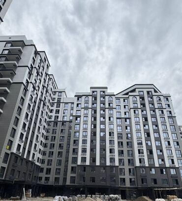 продаю квартиру в кемине: 1 комната, 51 м², Элитка, 8 этаж, ПСО (под самоотделку)