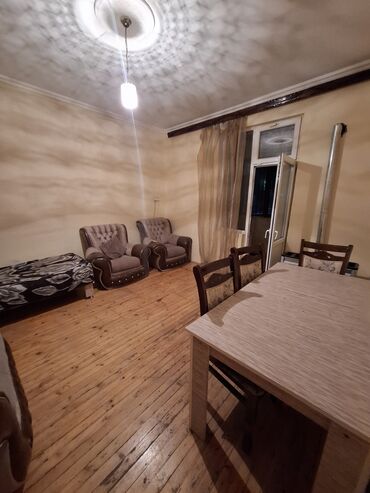 аренда двухкомнатных квартир в баку: Xırdalanda 3 saylı məktəbə yaxın 2 otaqlı bina evi kirayə verilir