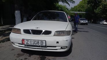 Продажа авто: Daewoo Nubira: 1997 г., 1.6 л, Механика, Бензин, Седан