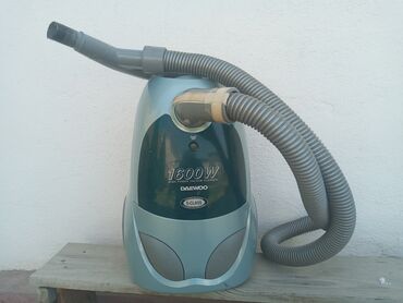 измельчитель садовый: Продам южно-корейский пылесос Daewoo, 1,8квт, б/у