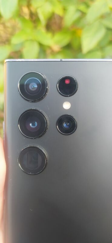 s22 ултра: Samsung Galaxy S22 Ultra, Б/у, 256 ГБ, цвет - Черный, 1 SIM