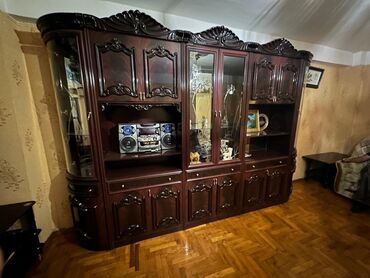İşlənmiş, Açılan, Düz dolab, Qarderob, paltar dolabı