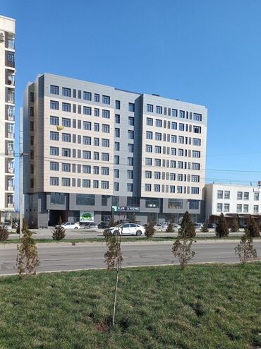 квартиры в арча бешике: 2 бөлмө, 73 кв. м, Элитка, 3 кабат, ПСО (өзү оңдоп түзөтүп бүтүү үчүн)