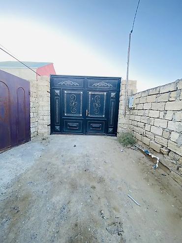 Həyət evləri və villalar: 3 otaqlı fərdi yaşayış evi - Həyətyanı sahəyə giriş: hündür daş — 8