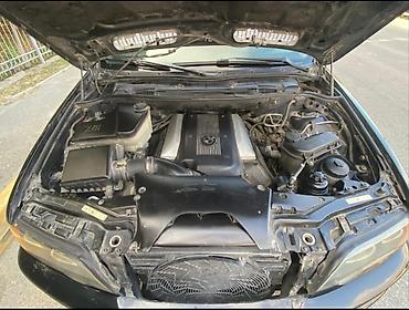 forut satsi: BMW X5: 4.4 l | 2002 il Ofrouder/SUV — 9