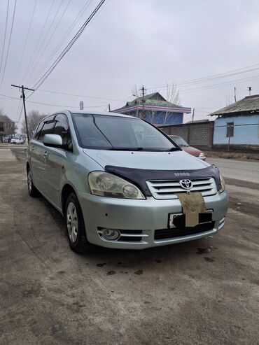 Toyota: Toyota Ipsum: 2002 г., 2.4 л, Автомат, Газ, Минивэн — 6