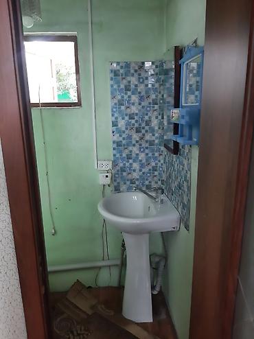 сдаю в аренду салон: 50 м², 3 комнаты — 4