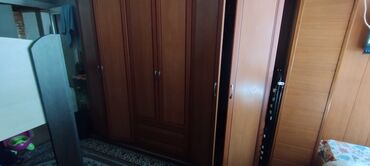 книжный шкаф купить бишкек: Кийим салуучу шкаф, Колдонулган, Түз