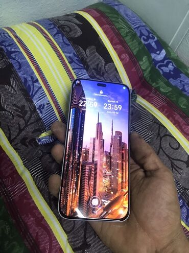 телефон мобильный: IPhone 16 Pro Max, Б/у, Natural Titanium, Зарядное устройство