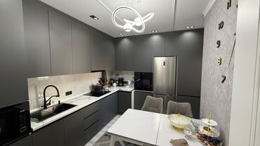 дом квартира жалал абад: 2 бөлмө, 58 кв. м, Элитка, 8 кабат, Дизайнердик ремонт