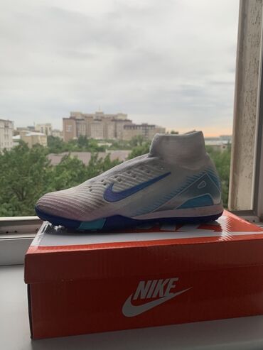 Кроссовки и спортивная обувь: Мужские кроссовки, 38.5, Nike, Б/у, цвет - Белый, Самовывоз