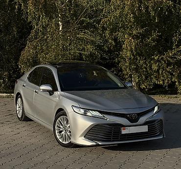 Toyota Camry: 2019 г., 2.5 л, Автомат, Бензин, Седан