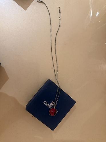 pandora sepler: Swarovski boyunbağı – qırmızı kristallı kulon - Brend: Swarovski - — 1