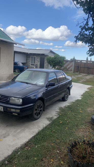 голф вента: Volkswagen Vento: 1992 г., 1.8 л, Механика, Бензин, Седан