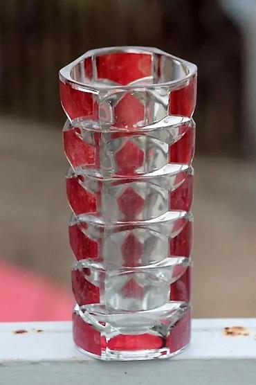 Vaze i saksije: Mid Century Luminarc JG Durand Geometric Ruby Cranberry Vase. France — 2