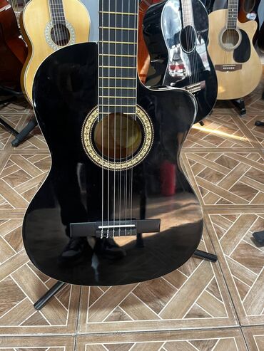 Klassik gitaralar: Klassik gitara, Yeni, Pulsuz çatdırılma -da lalafo.az — 2 Klassik gitaralar: Klassik gitara, Yeni, Pulsuz çatdırılma — 2